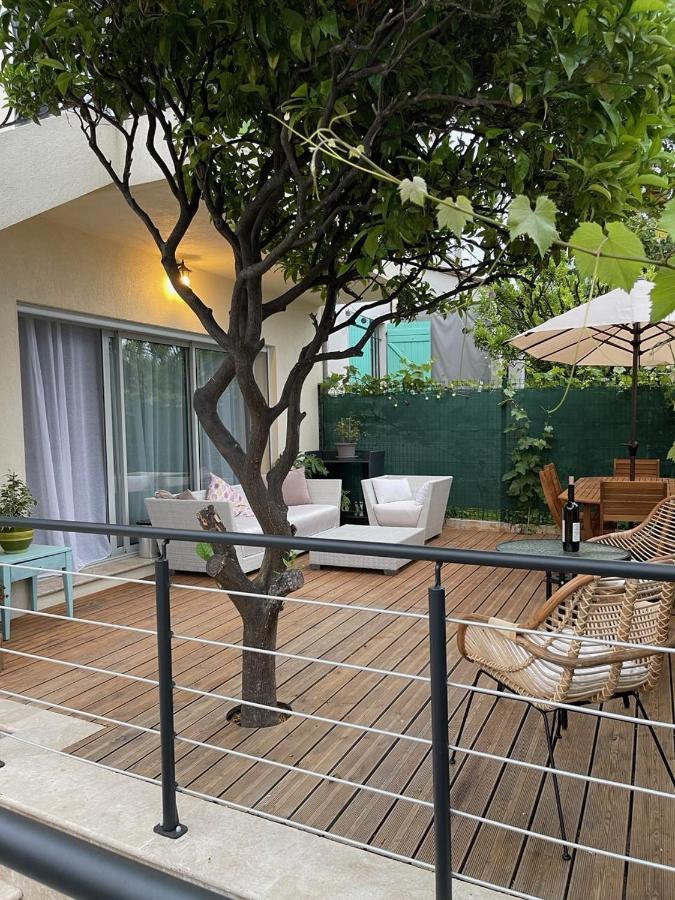 2 Pieces En Rdjardin Avec 2 Grands Terrasses Apartment Antibes Bagian luar foto